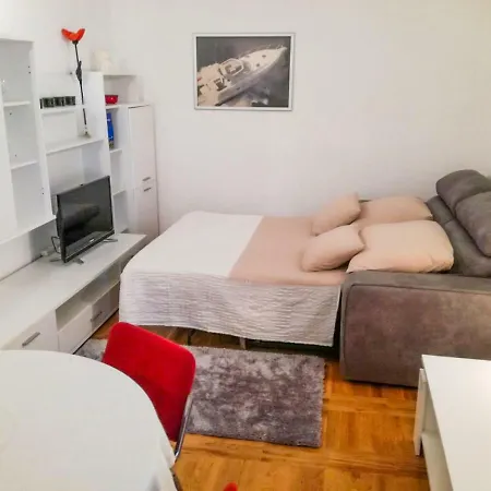 Gare Apartment Sukosan